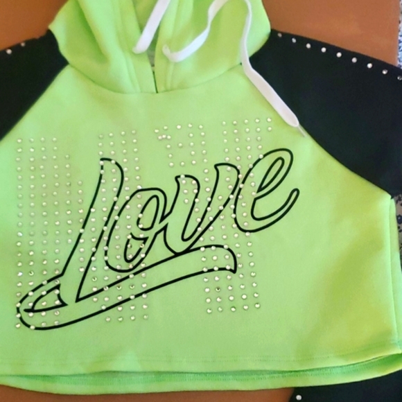 NWT Ladies hooded crop sweatshirt - Picture 3 of 4